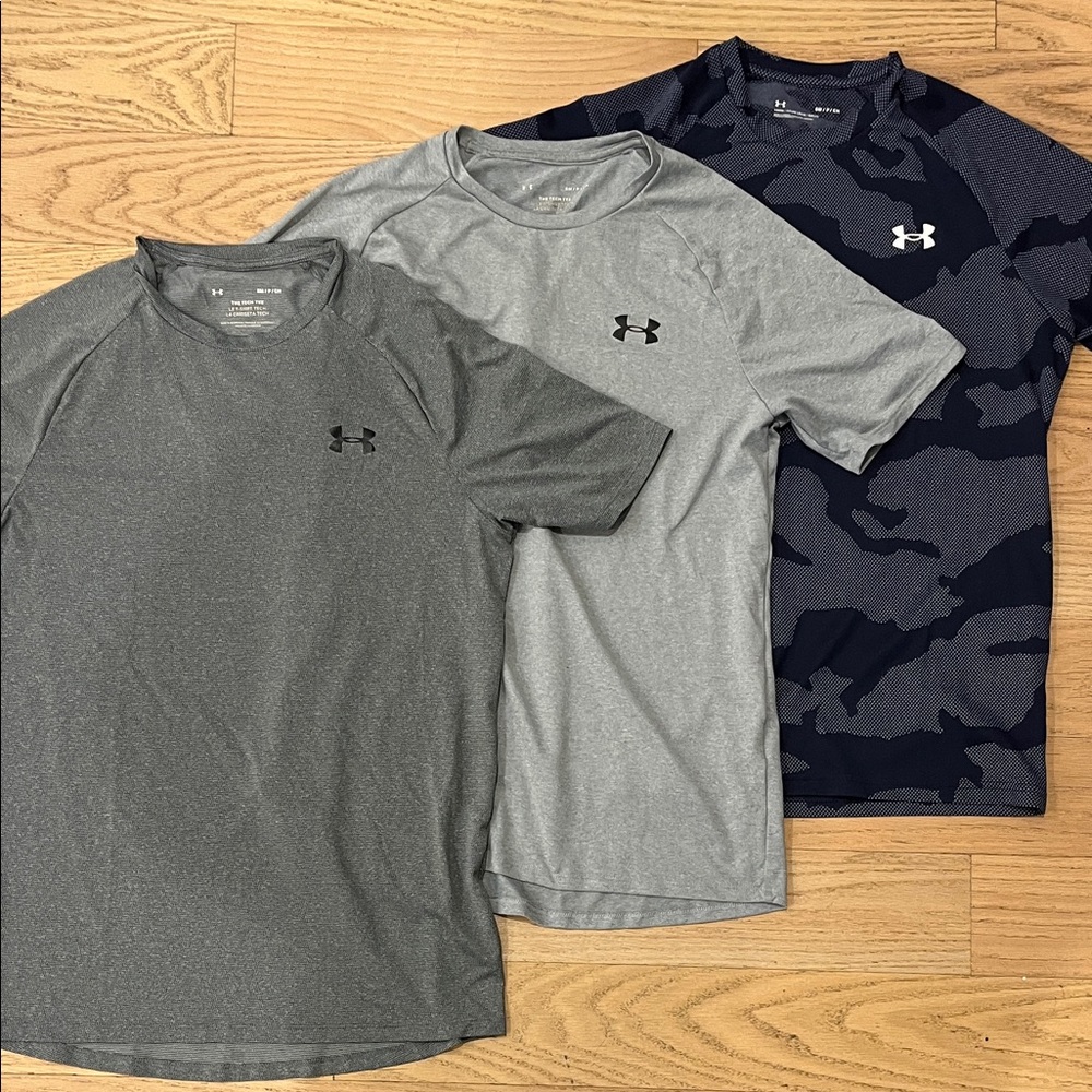 Bundle: Under Armour Men's Short Sleeve Tees - 2 Gray, 1 Navy Camo